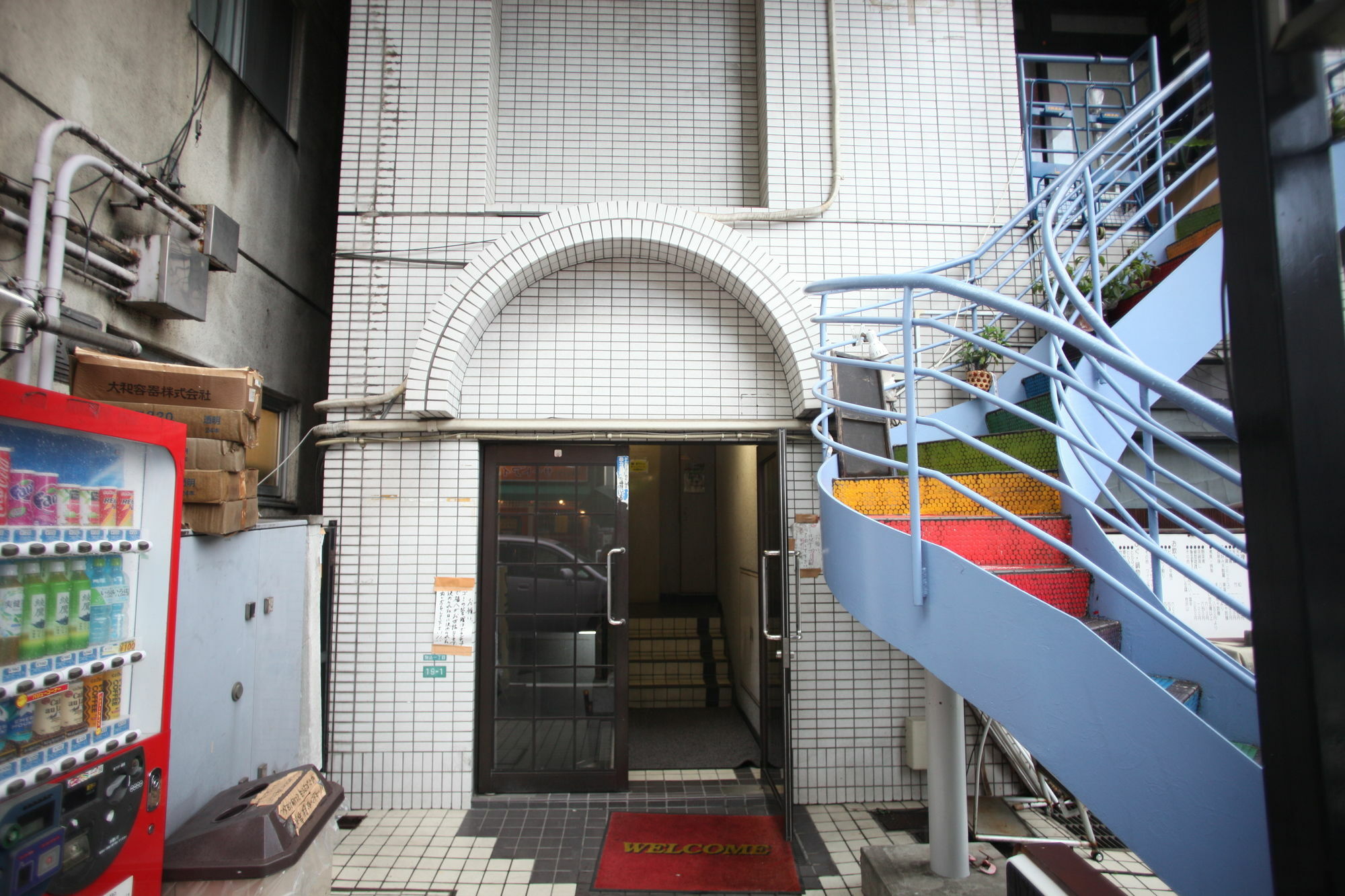 Base Inn Komagome Tokyo Exterior photo